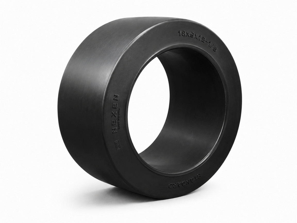 Шина бандажна NEXEN STANDARD 18x9x12-1/8, гладка
